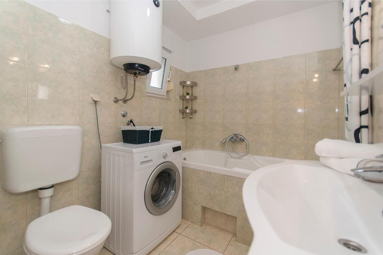 Apartment Luna أوميس المظهر الخارجي الصورة