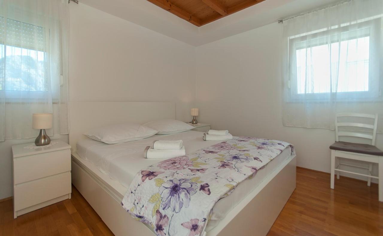 Apartment Luna أوميس المظهر الخارجي الصورة